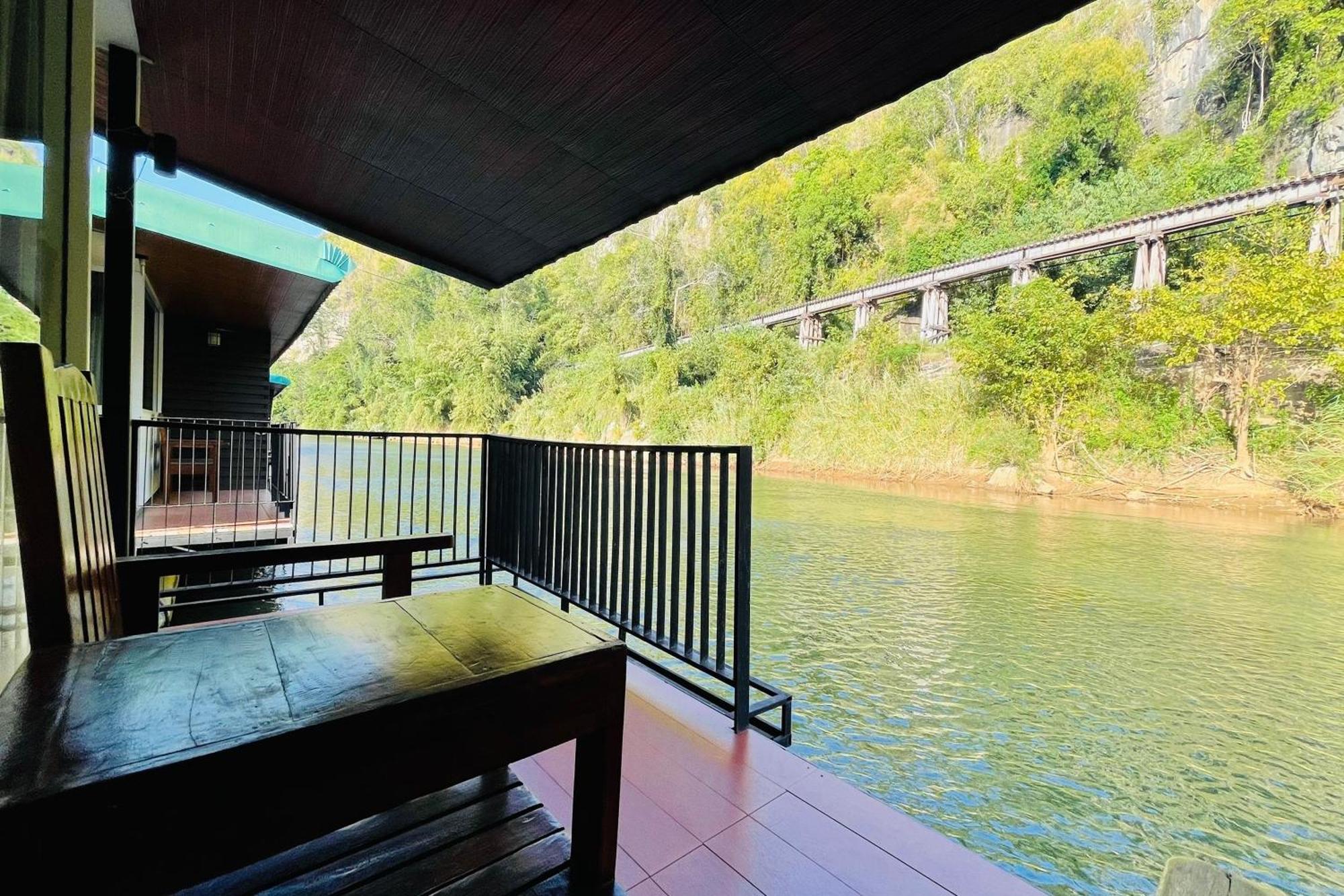 Baan Rim Kwai Paerimnam Resort Kanchanaburi Extérieur photo