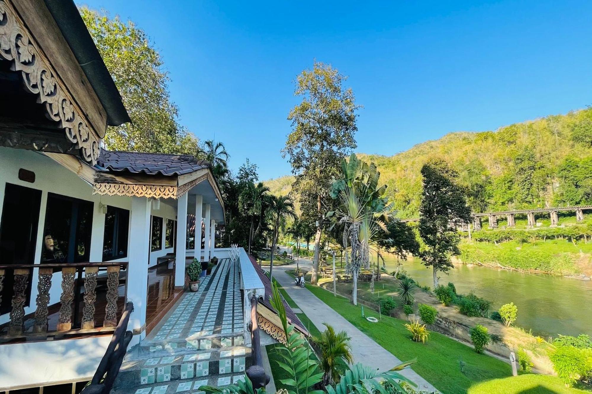 Baan Rim Kwai Paerimnam Resort Kanchanaburi Extérieur photo